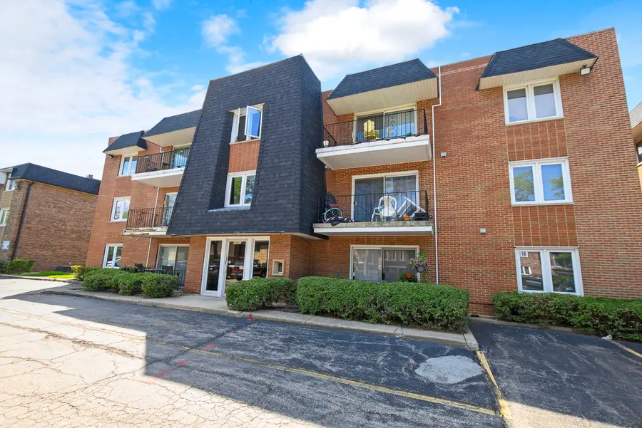10811 S Keating Avenue #2SW, Oak Lawn, IL 60453 - #3