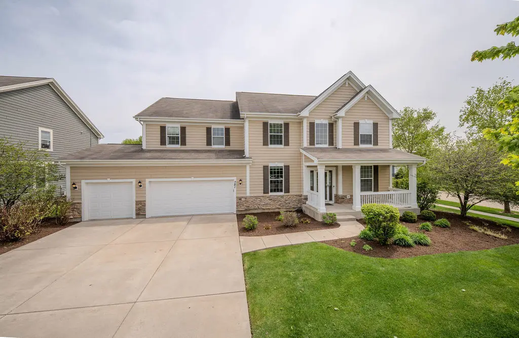 781 Richwood Avenue, Elgin, IL 60124 - #1