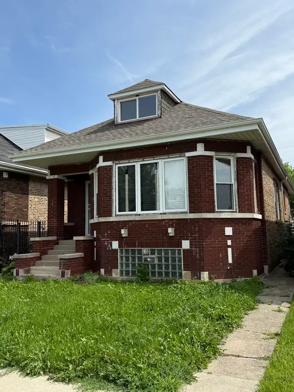 7521 S Winchester Avenue, Chicago, IL 60620