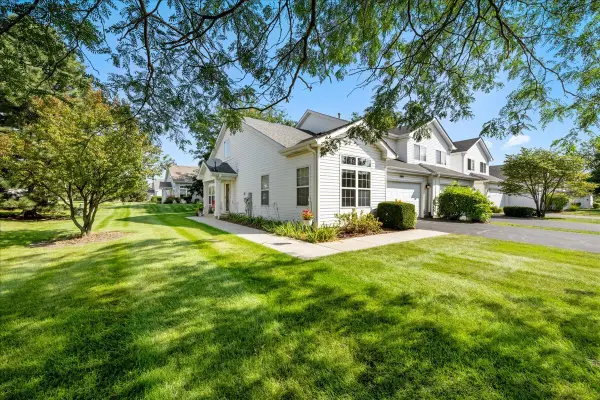 1641 Abington Lane, North Aurora, IL 60542