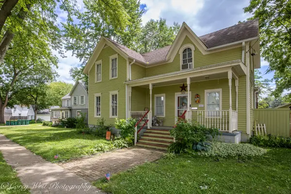 320 E High Street, Sycamore, IL 60178