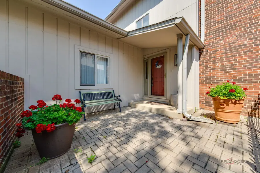 19W182 Ginny Lane #182, Oak Brook, IL 60523 - #2