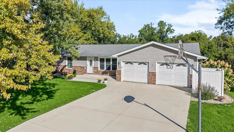 8978 Mill Creek Road, Bloomington, IL 61705 - #2