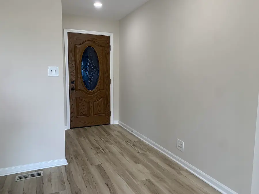949 Harriet Avenue, Aurora, IL 60505 - #3