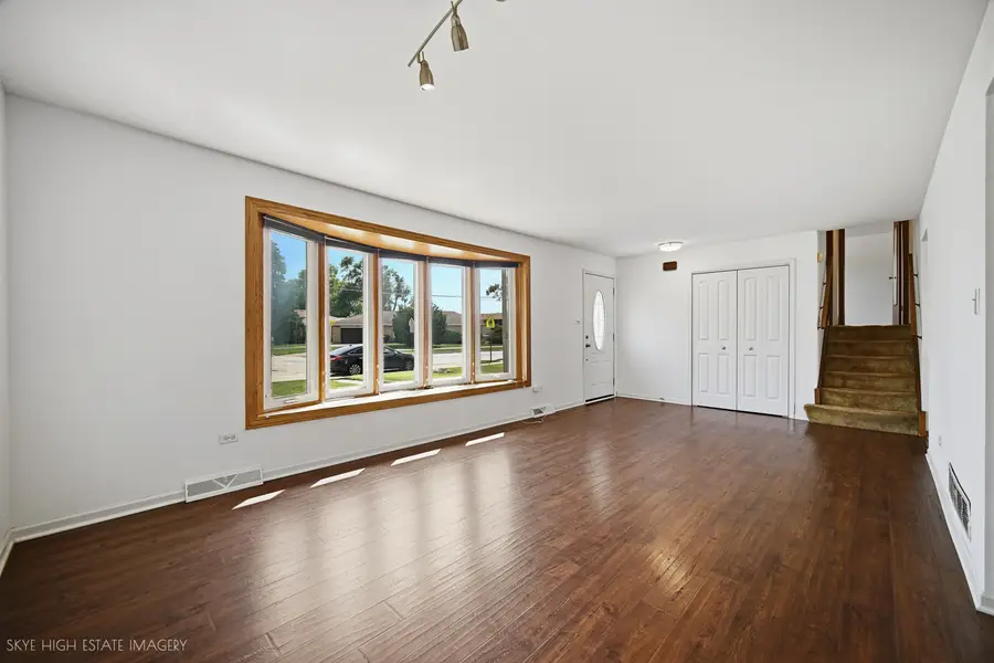 7040 W 107th Street, Worth, IL 60482 - #2