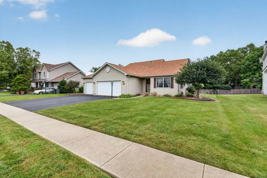 304 Thames Drive, Shorewood, IL 60404 - #2