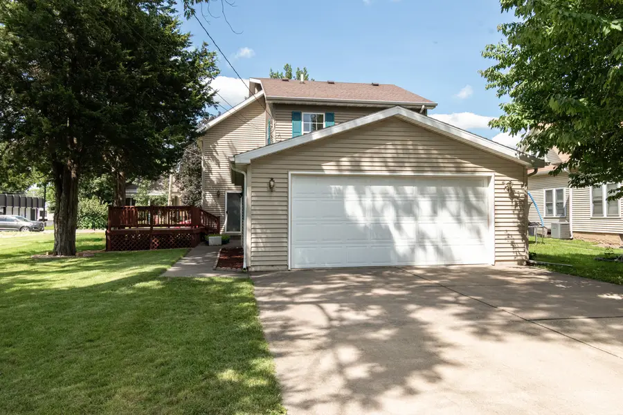 109 E Morrell Street, Streator, IL 61364 - #3