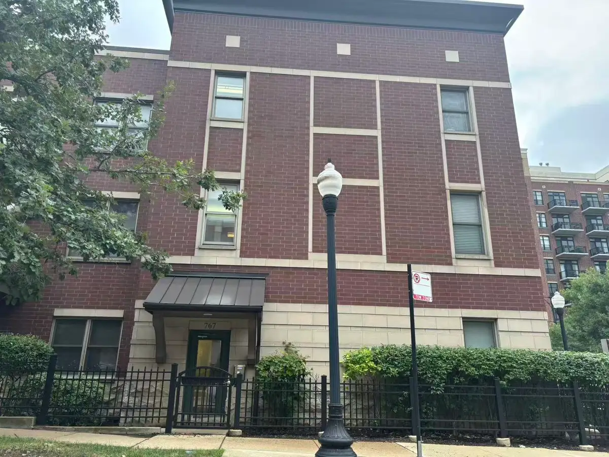 767 W 15th Street #308, Chicago, IL 60607 - #1