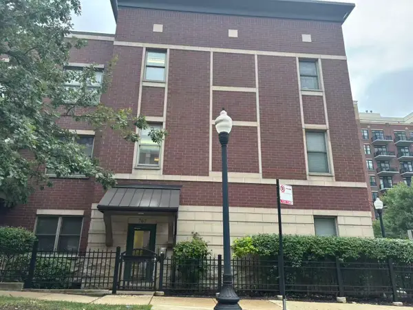 767 W 15th Street #308, Chicago, IL 60607