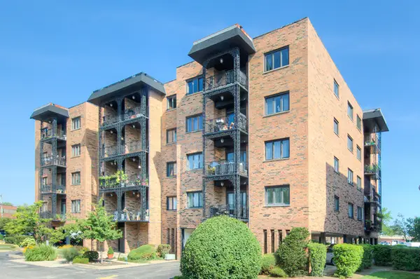 9396 Landings Lane #506, Des Plaines, IL 60016