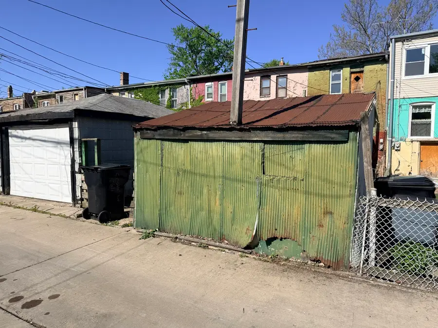 10609 S Champlain Avenue, Chicago, IL 60628 - #2