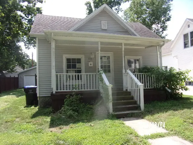 810 W Mill Street, Bloomington, IL 61701 - #1