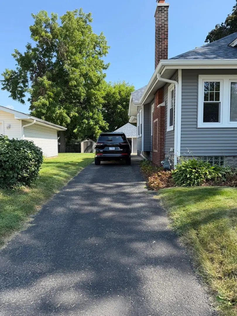 525 S Main Street, Montgomery, IL 60538 - #3
