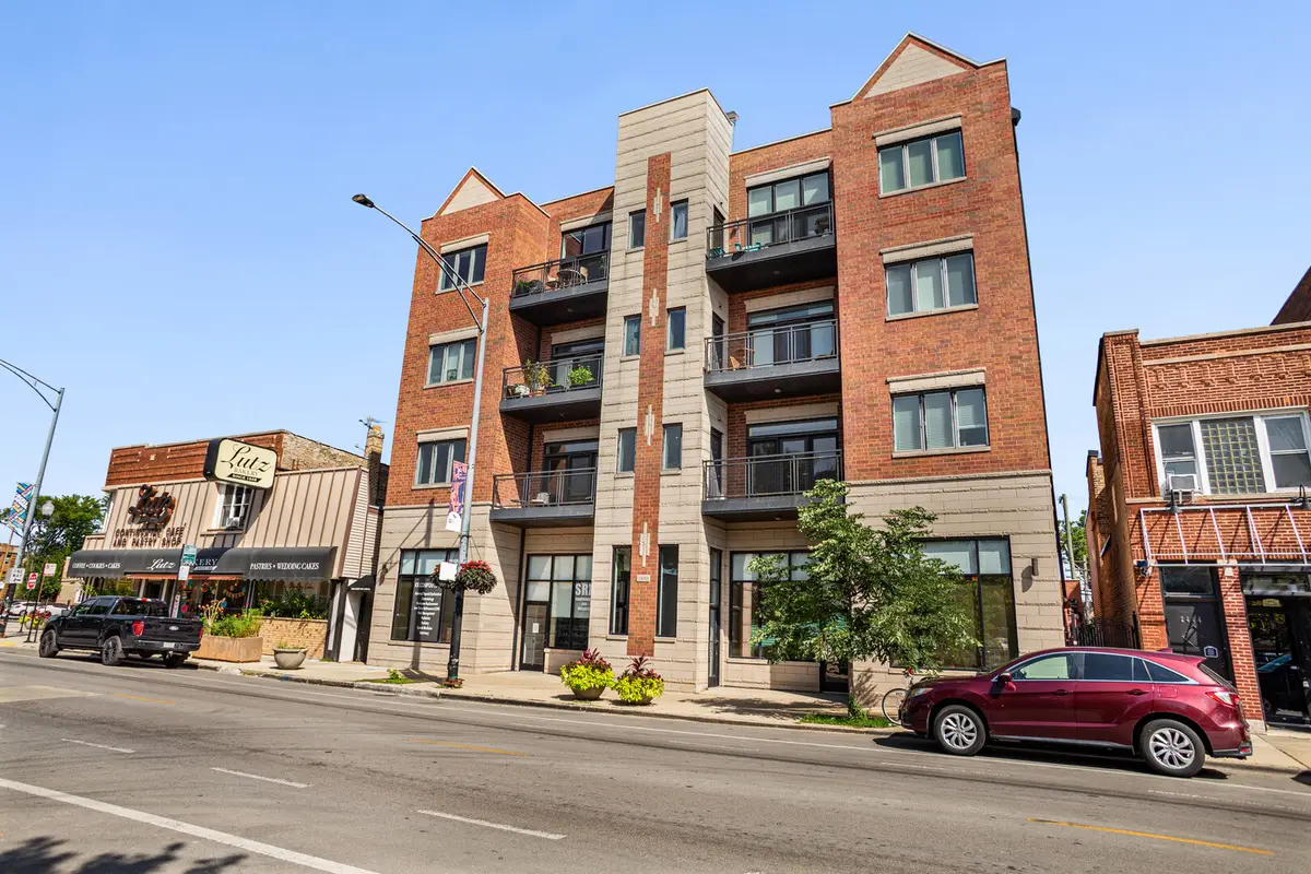 2450 W Montrose Avenue #3N, Chicago, IL 60618 - #1