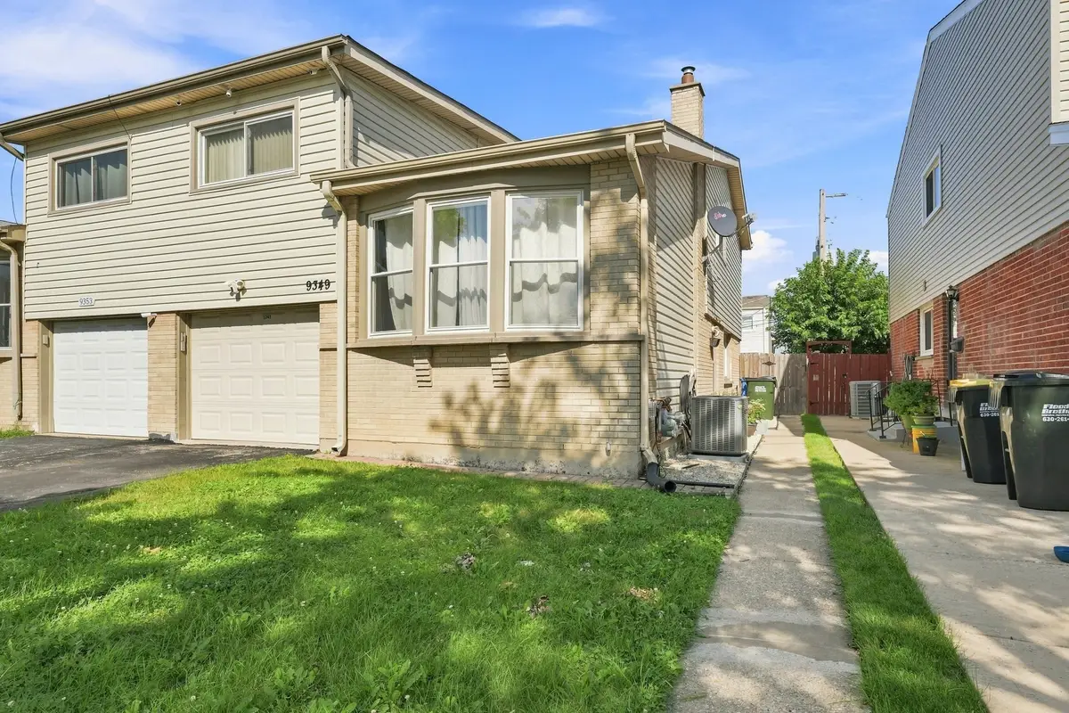 9349 Fern Lane, Des Plaines, IL 60016 - #1
