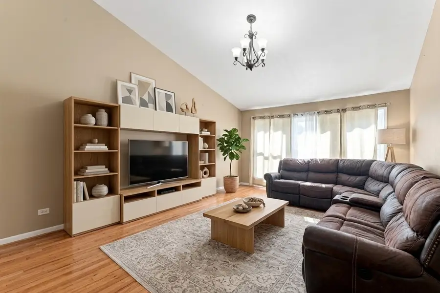 9349 Fern Lane, Des Plaines, IL 60016 - #2