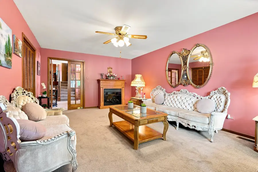 288 Escanaba Avenue, Calumet City, IL 60409 - #2
