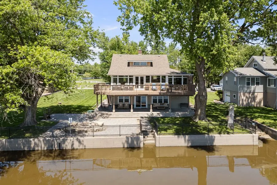 3630 N Shore Drive, Moline, IL 61265 - #3