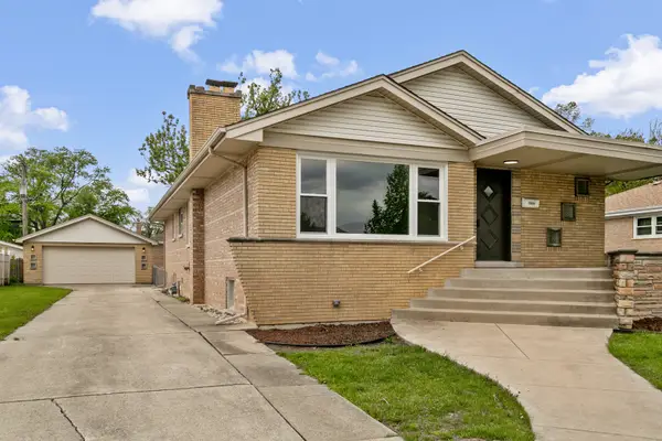 10036 Kedvale Avenue, Oak Lawn, IL 60453