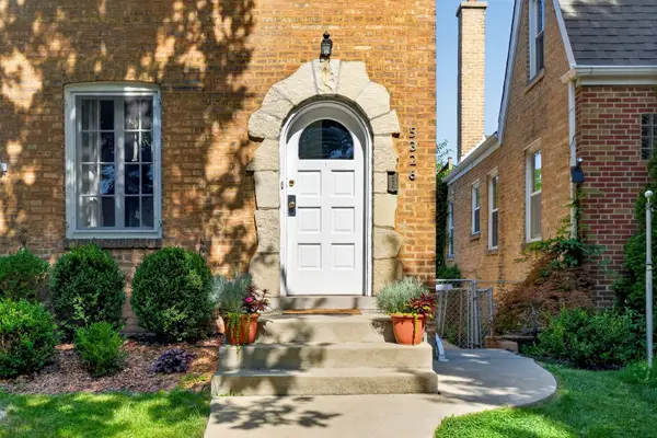 5326 N Lockwood Avenue, Chicago, IL 60630