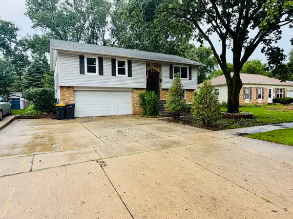 807 Hayward Avenue, Streamwood, IL 60107