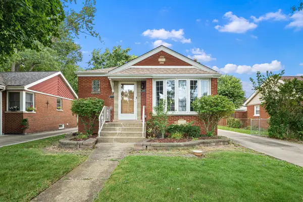 4838 W 97th Place, Oak Lawn, IL 60453