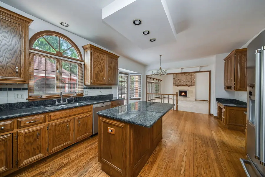 1097 Belter Drive, Wheaton, IL 60189 - #3