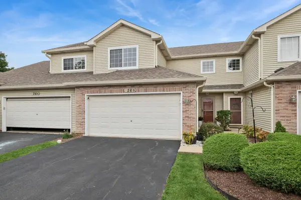 26 Rolling Oaks Road #D, Sugar Grove, IL 60554