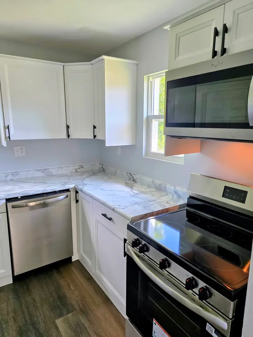406 Cass Street, East Peoria, IL 61611 - #3