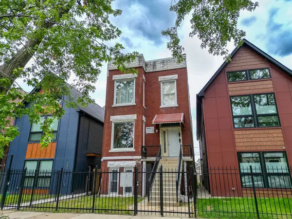 6830 S Langley Avenue, Chicago, IL 60637
