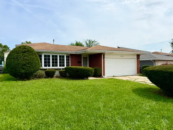 1302 Prince Drive, South Holland, IL 60473