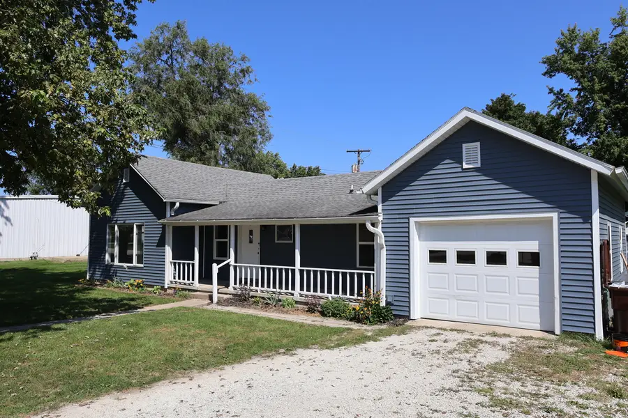 145 E Spaulding Avenue, Clifton, IL 60927 - #2