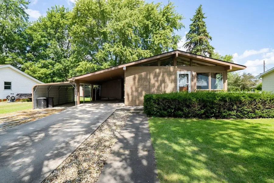 319 E Elm Street, Piper City, IL 60959 - #2