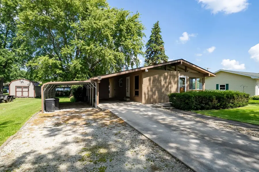 319 E Elm Street, Piper City, IL 60959 - #3