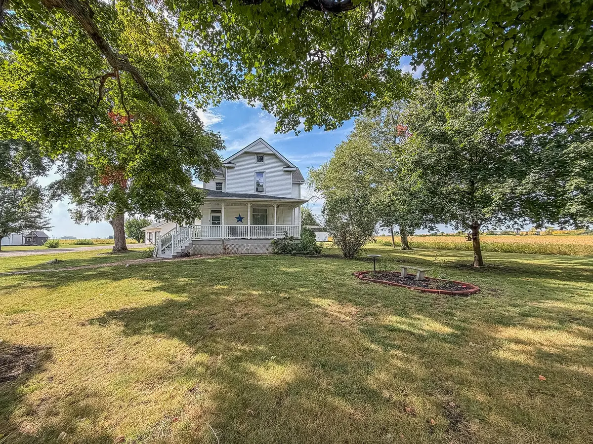 220 E 4th Street, Arcola, IL 61910 - #1