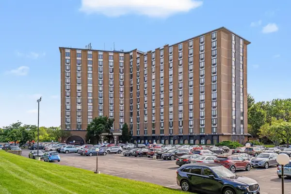 1 Renaissance Place #3G, Palatine, IL 60067
