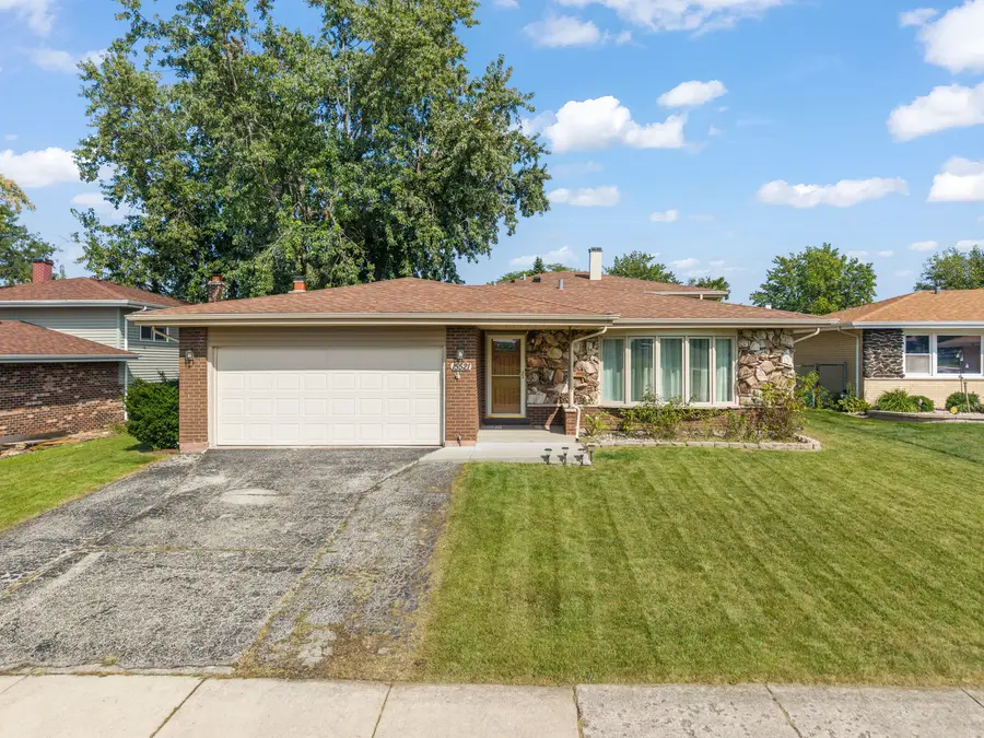 15521 Ridgeland Avenue, Oak Forest, IL 60452 - #2