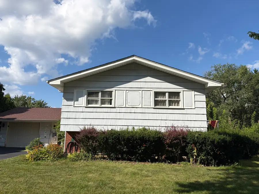 570 Jamison Lane, Hoffman Estates, IL 60169 - #2