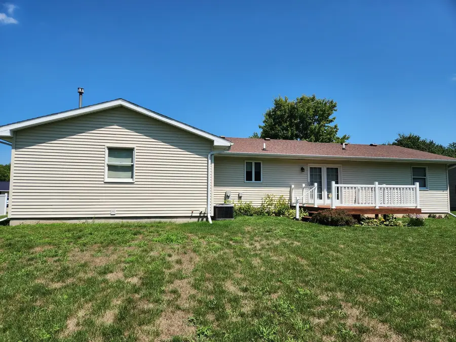 810 Marty Avenue, Rock Falls, IL 61071 - #2