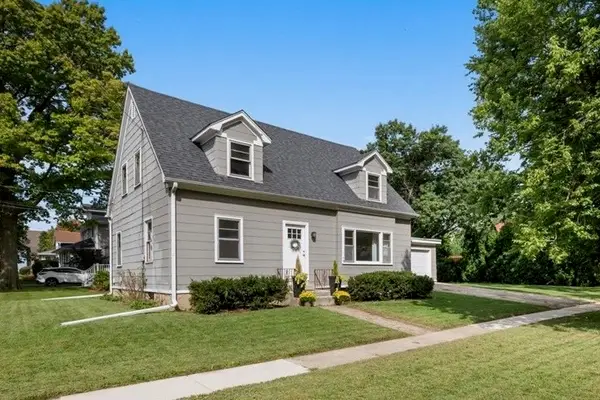 202 N 5th Street N, Geneva, IL 60134