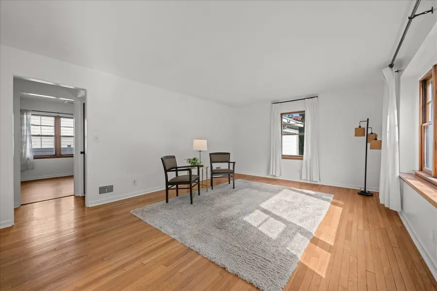 202 N 5th Street N, Geneva, IL 60134 - #3