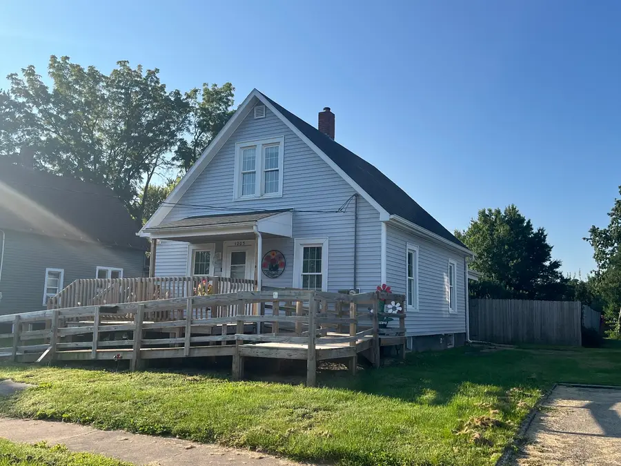 1205 June Street, Kewanee, IL 61443 - #2