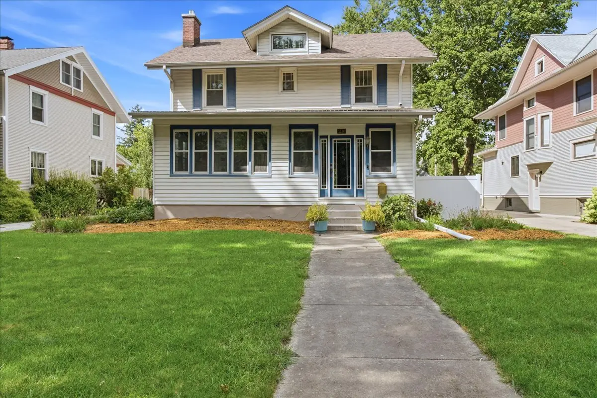 1514 E Grove Street, Bloomington, IL 61701 - #1