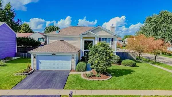 1301 Big Oak Trail, Aurora, IL 60506