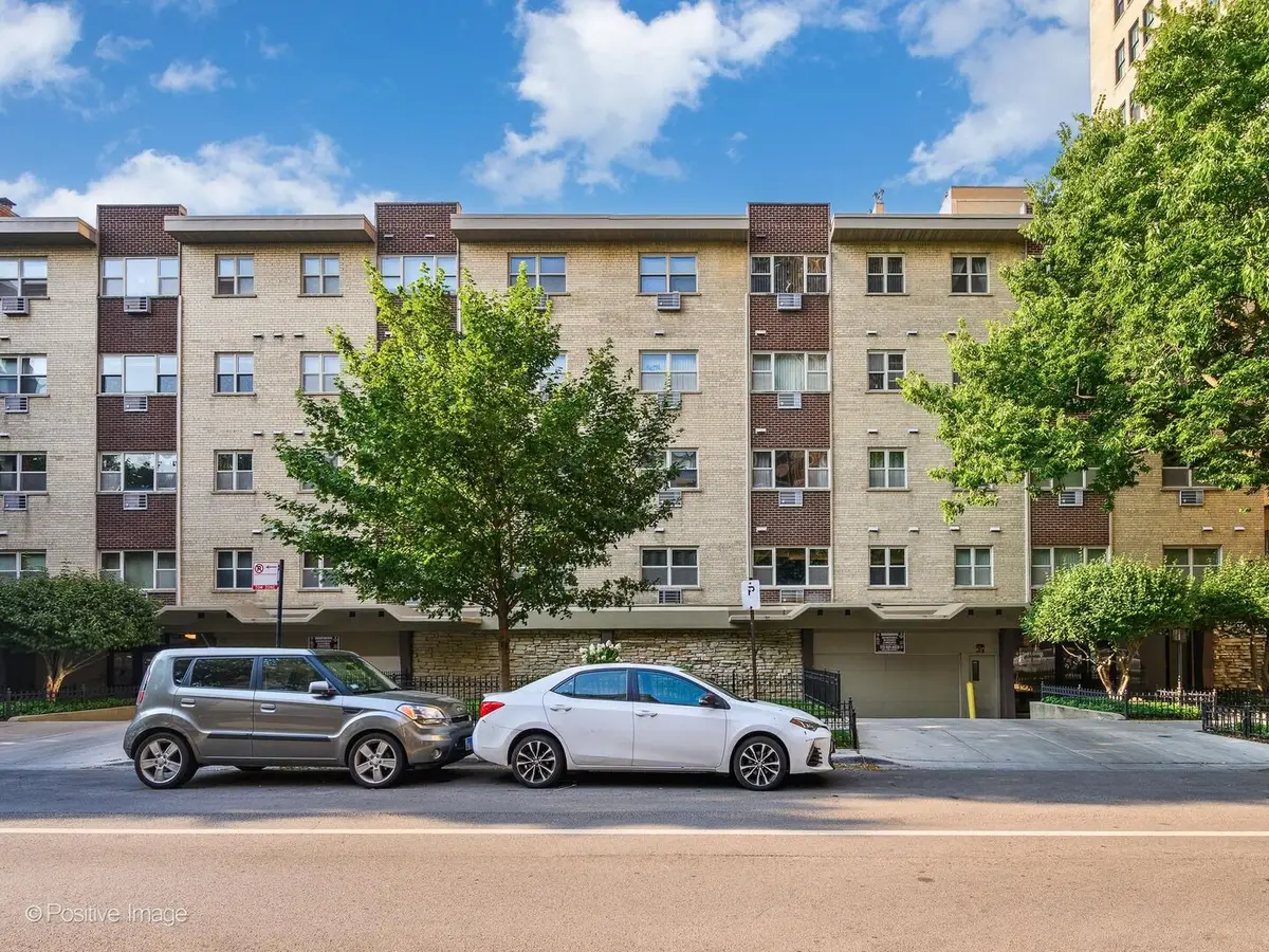 420 W Aldine Avenue #225, Chicago, IL 60657 - #1