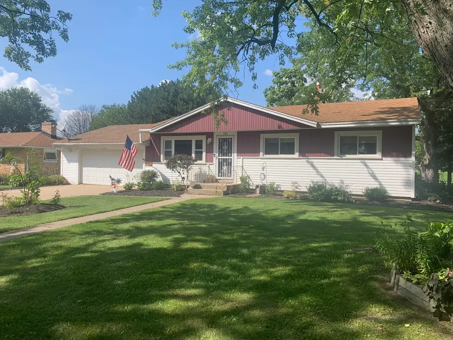702 Bourn Street, Harvard, IL 60033 - #2