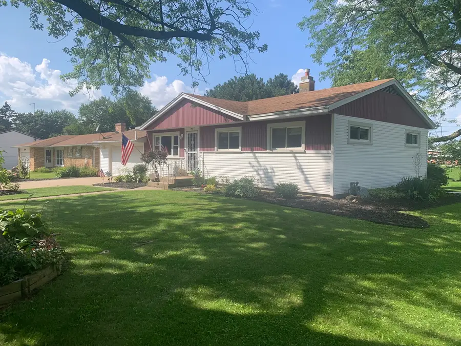 702 Bourn Street, Harvard, IL 60033 - #3