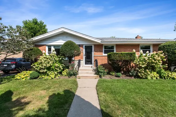 8315 Parkside Avenue, Morton Grove, IL 60053