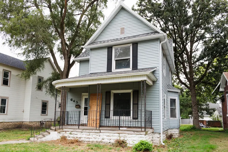 643 S Myrtle Avenue, Kankakee, IL 60901 - #2