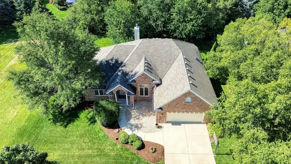 712 Brighton Drive, Sugar Grove, IL 60554